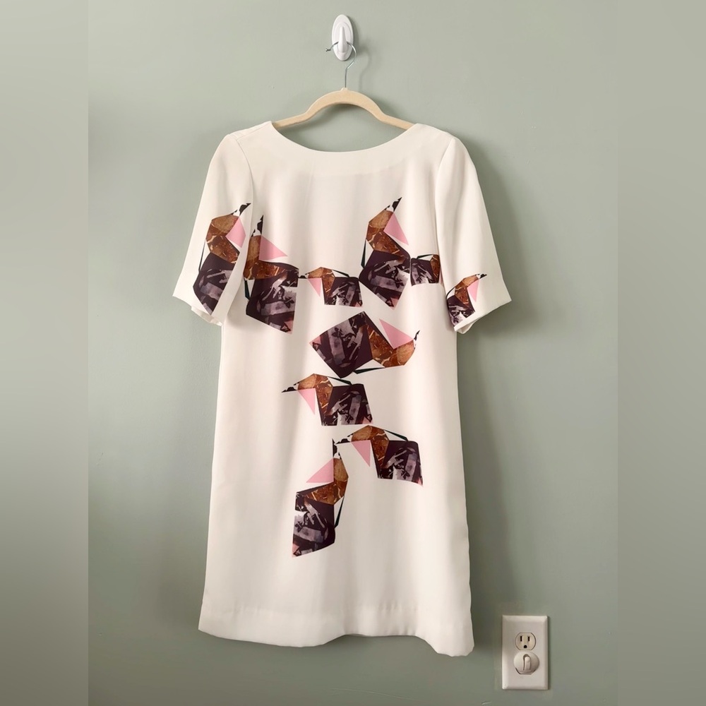H&M White Shift Dress Brown Pink Geometric Abstract Print Size 6 Short Sleeve